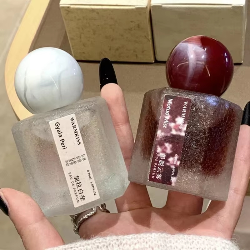 Perfume Fragrance Families - 女性用香水 30ml 長持ちする香り フレッシュで甘い 家族へのギフトに最適 ボックス付き